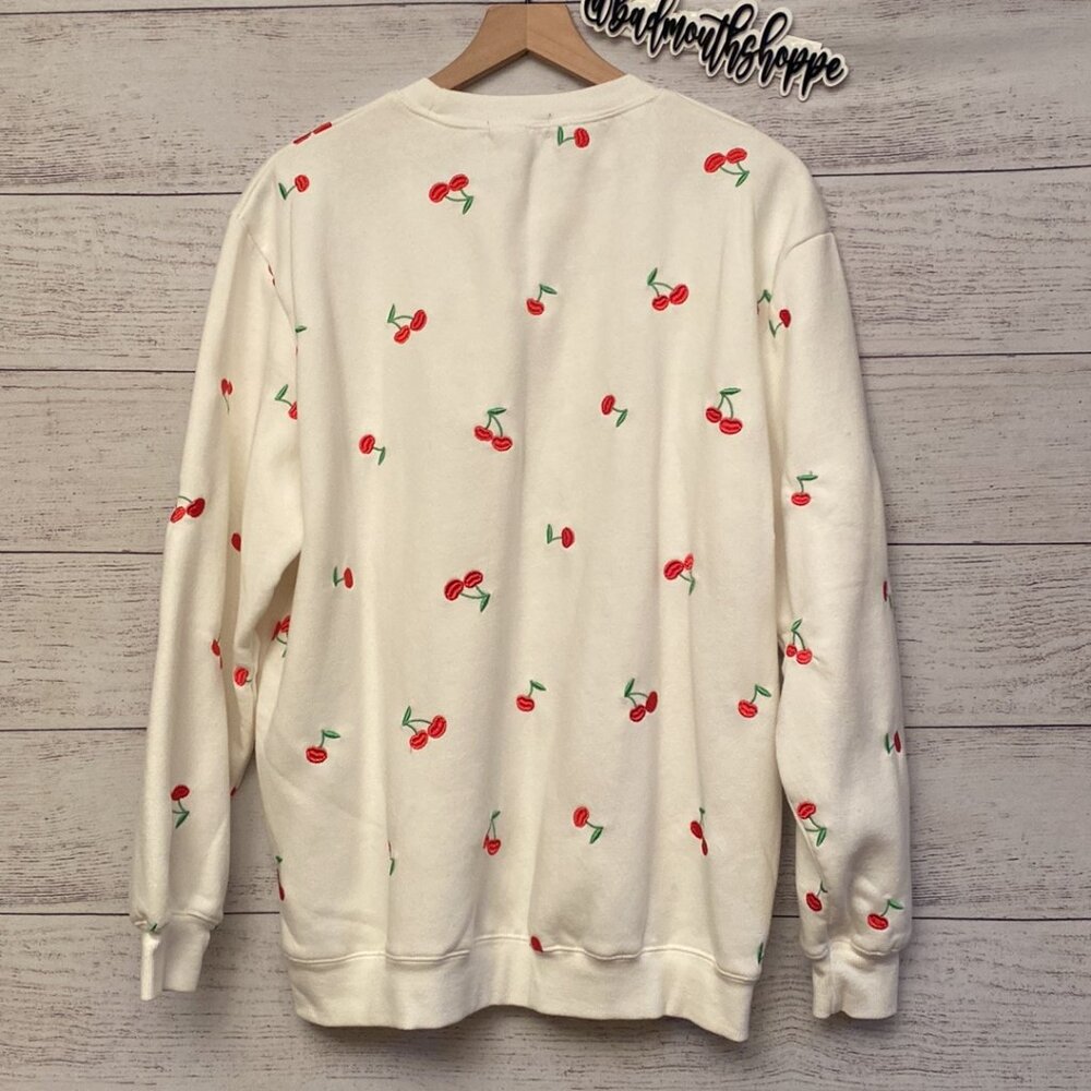 Vinyl Icons from TJ Maxx Embroidered Cherry Cherries Sweatshirt Sweatpants Set - Picture 12 of 13